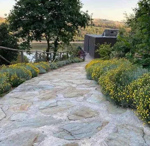 別荘 Medronho D'ouro *