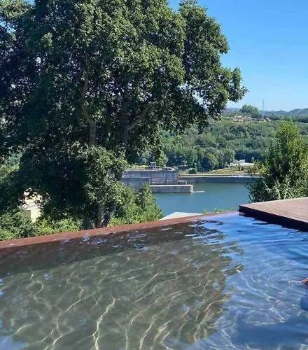 別荘 Medronho D'ouro *